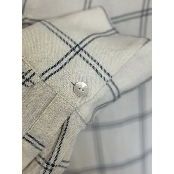 Vince Wool Blend Cream Plaid Flannel Long Sleeve Size Medium Elevated Basic - Picture 4 of 5